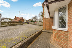 Photo 30- click for photo gallery